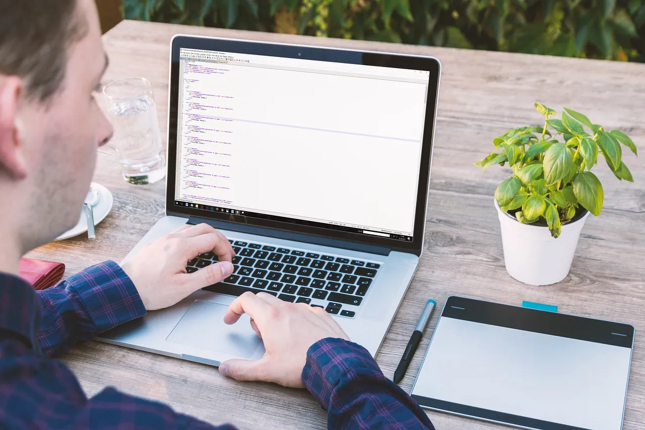 CSS Grid i Flexbox - zastosowanie, charakterystyka, różnice